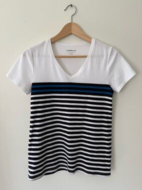 Croft & Barrow Black White Striped V-Neck Classic Nautical Preppy T-Shirt